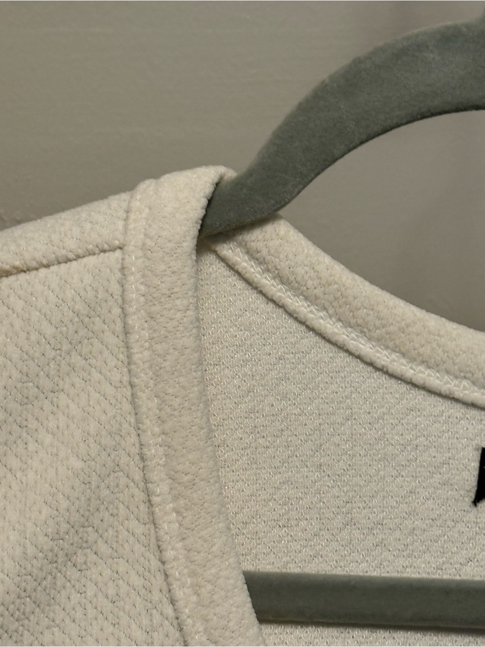NOVAMEN NWT White Sleeveless Knit Tank Top - Picture 6 of 11